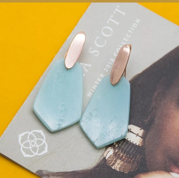 Meet your Posher, Gin - Picture 3 of 8